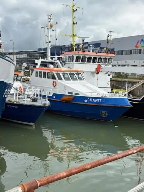 Navio de patrulha à venda