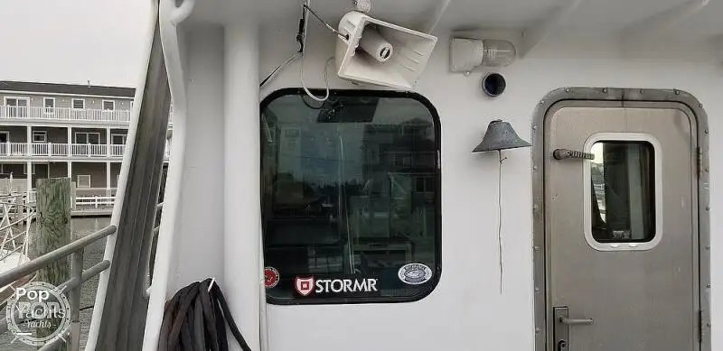 Navio de pesca de arrasto à venda