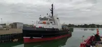 Rebocador à venda
