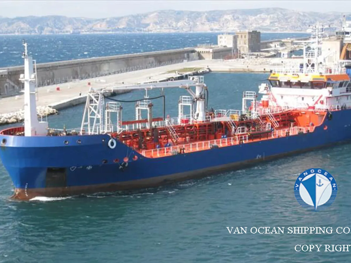 Navio-tanque de óleo/produtos químicos à venda