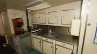 Barco de tripulação à venda