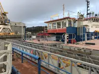 Barcaça à venda