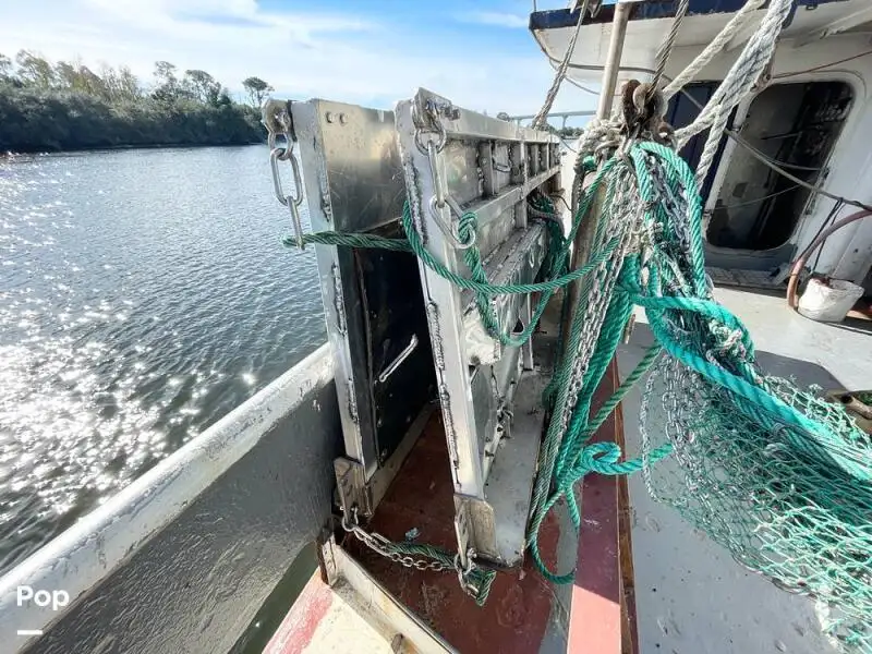 Navio de pesca de arrasto à venda