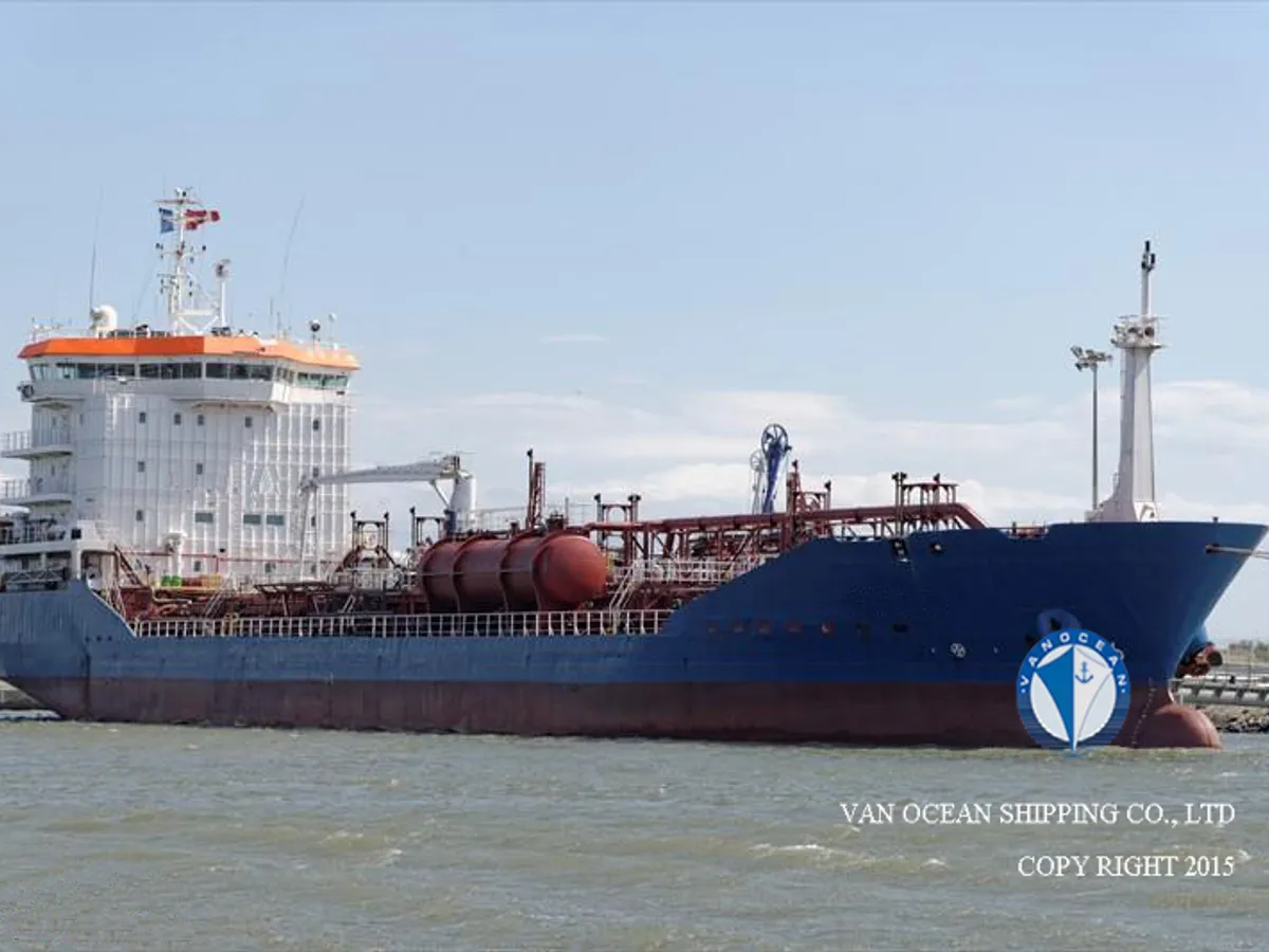 Navio-tanque de óleo/produtos químicos à venda