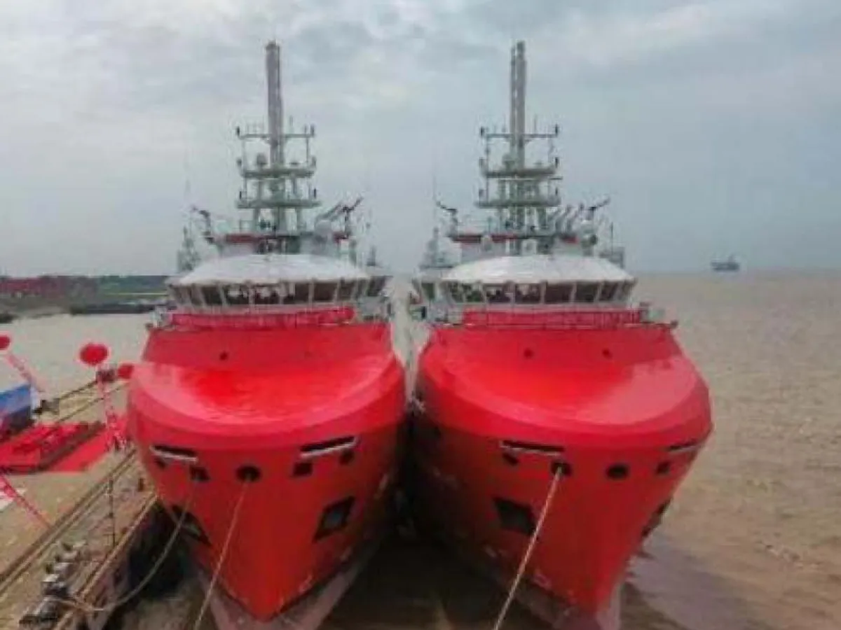 Navios offshore e de serviço à venda