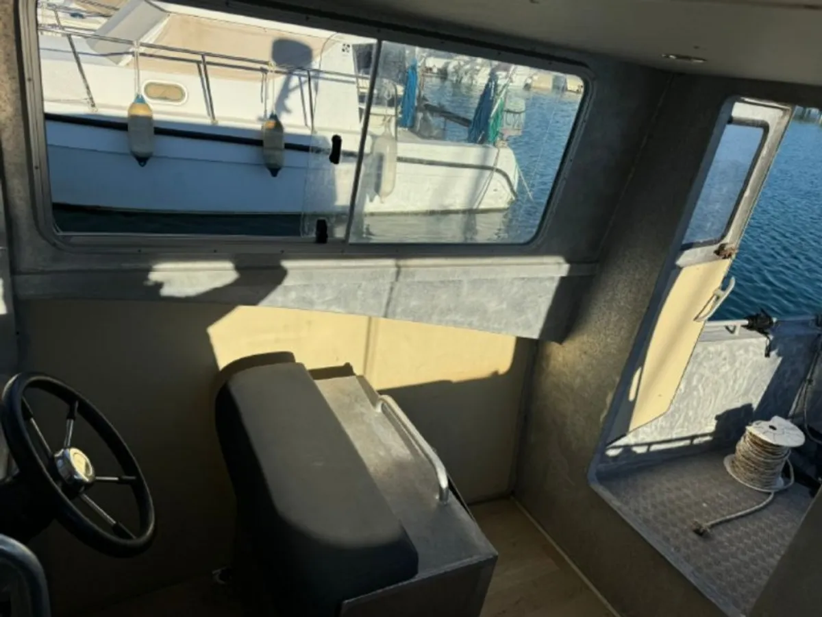 Barcos de trabalho à venda