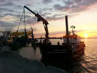 Barcos de trabalho à venda
