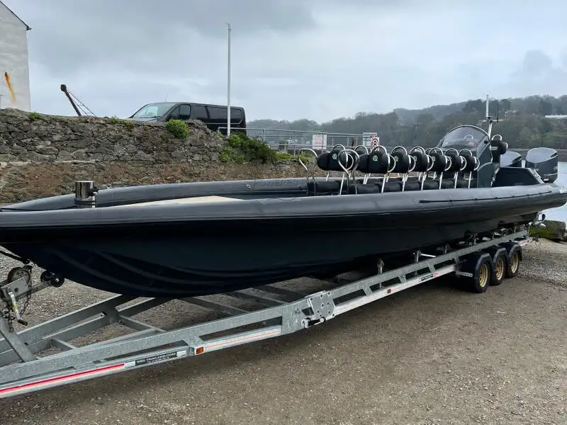 Bote inflável rígido à venda
