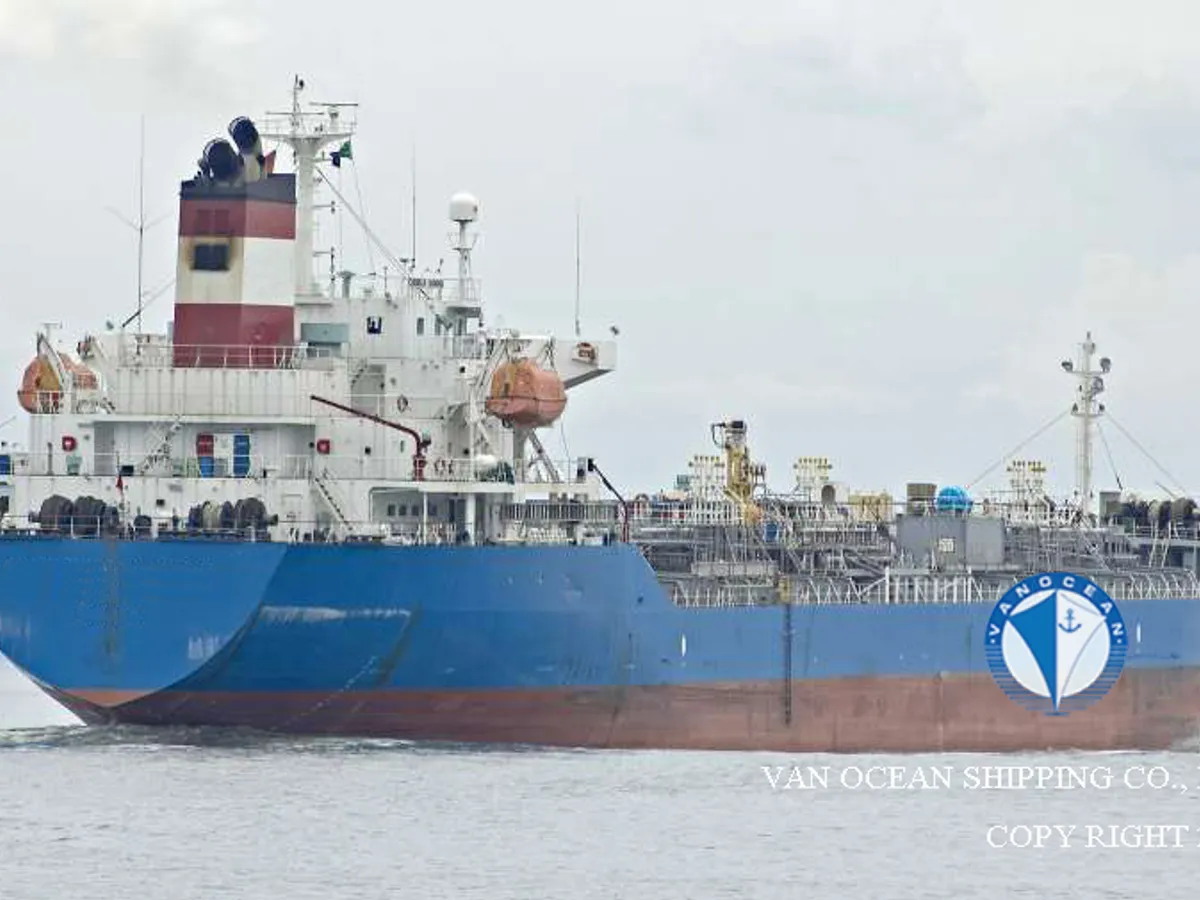 Navio-tanque de óleo/produtos químicos à venda