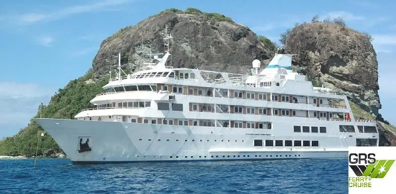 Navio de cruzeiro à venda