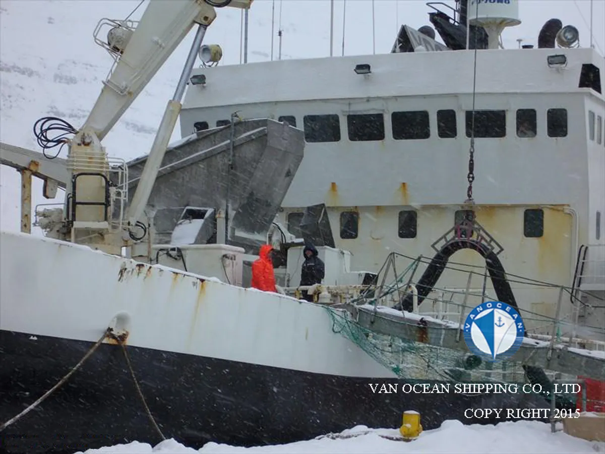 Navio de pesca de arrasto à venda