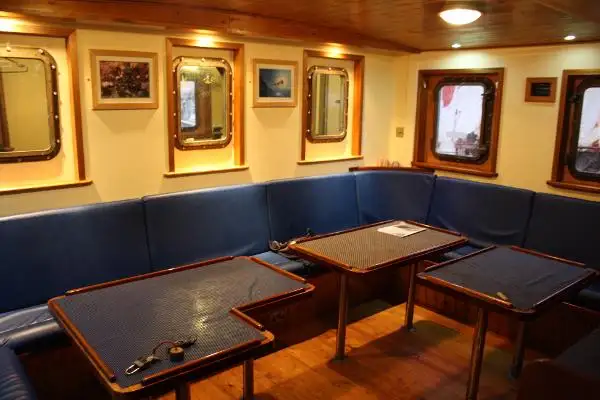Navio de passageiros à venda