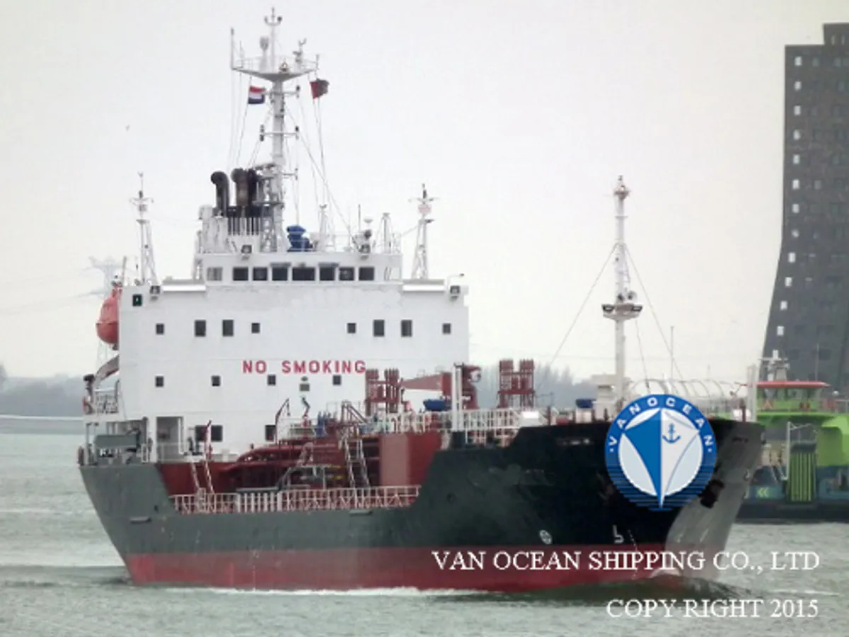 Navio-tanque de óleo/produtos químicos à venda