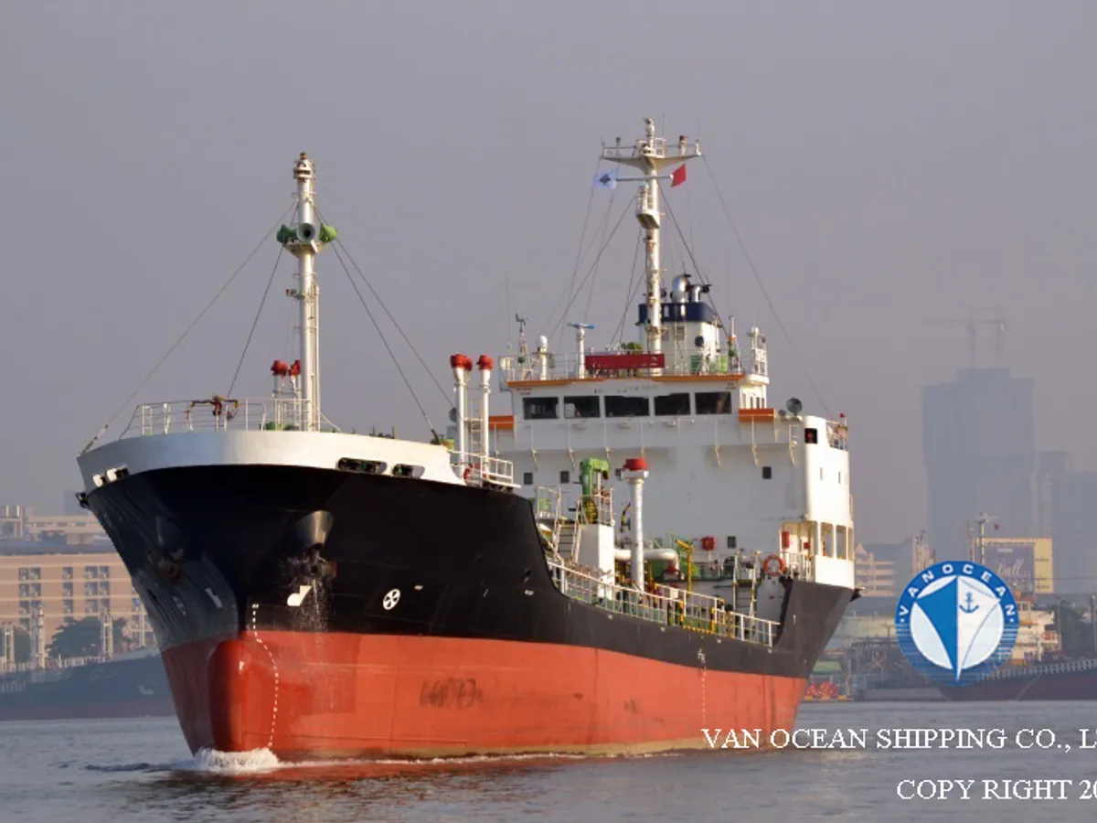 Navio-tanque de óleo/produtos químicos à venda