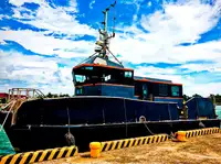 Navio porta-contentores à venda