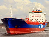 Navio-tanque de óleo/produtos químicos à venda