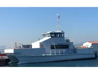 Barco de tripulação à venda