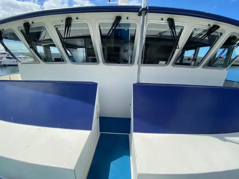Navio de pesquisa à venda