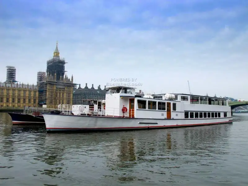 Navio de transporte de passageiros (Ferry) à venda