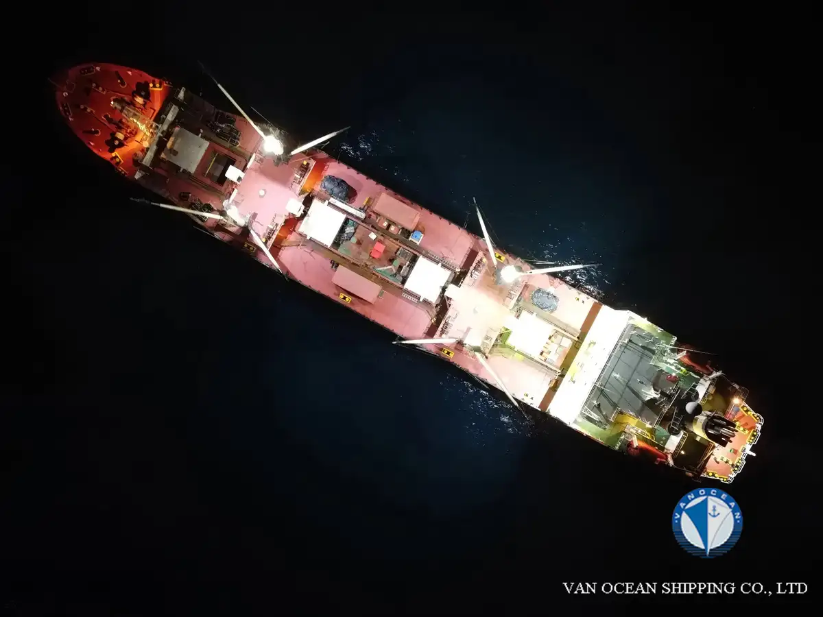Navio frigorífico à venda