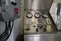 Navio transportador de GNL à venda