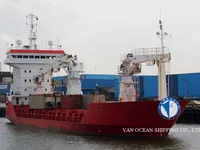 Navio frigorífico à venda