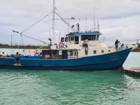 Navio de pesca de arrasto à venda