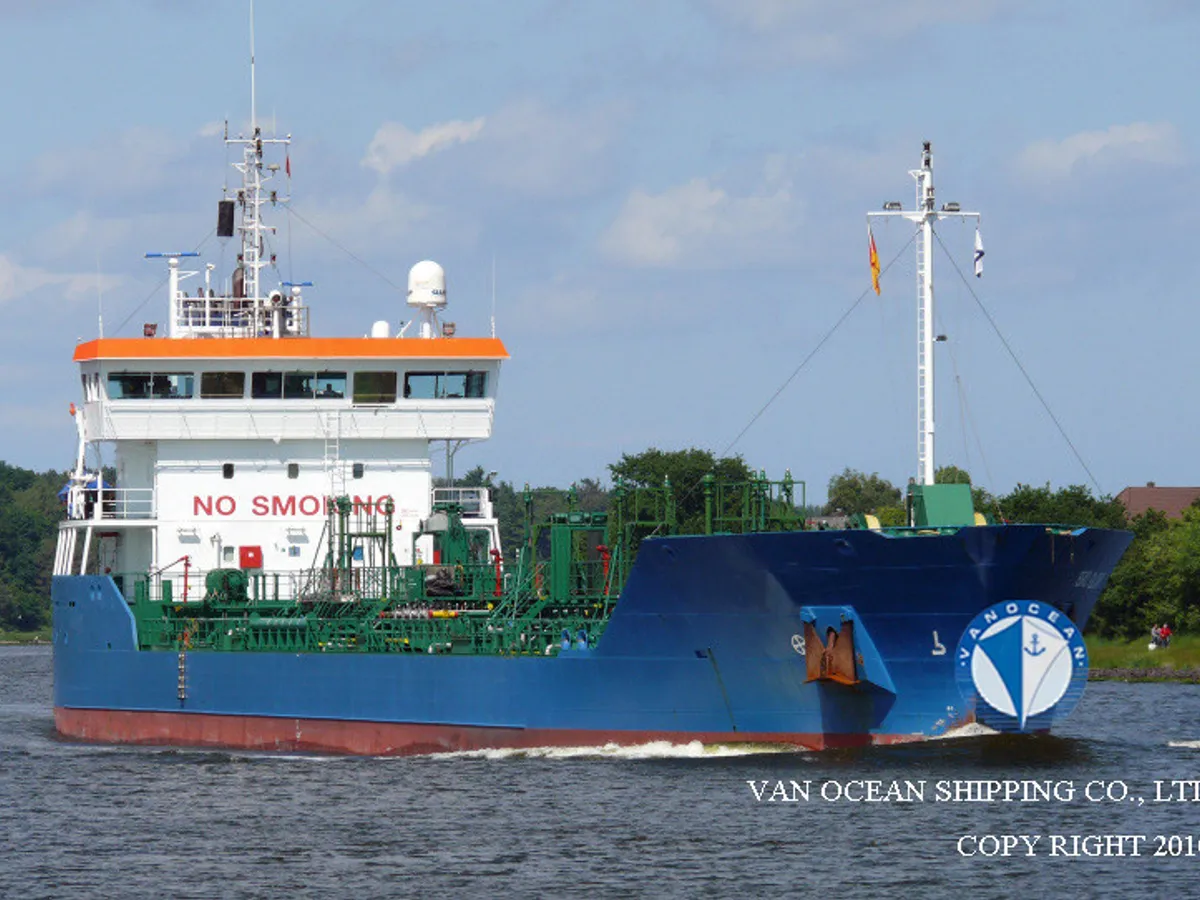 Navio-tanque de óleo/produtos químicos à venda