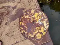 Barcaça à venda