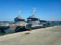 Navio porta-contentores à venda