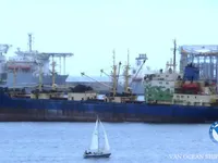 Navio frigorífico à venda
