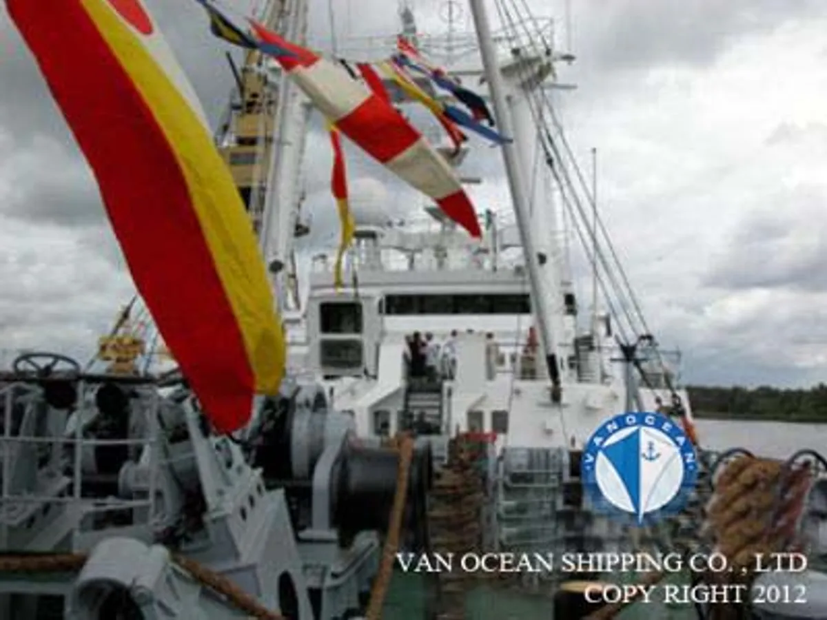 Navio de pesca de arrasto à venda