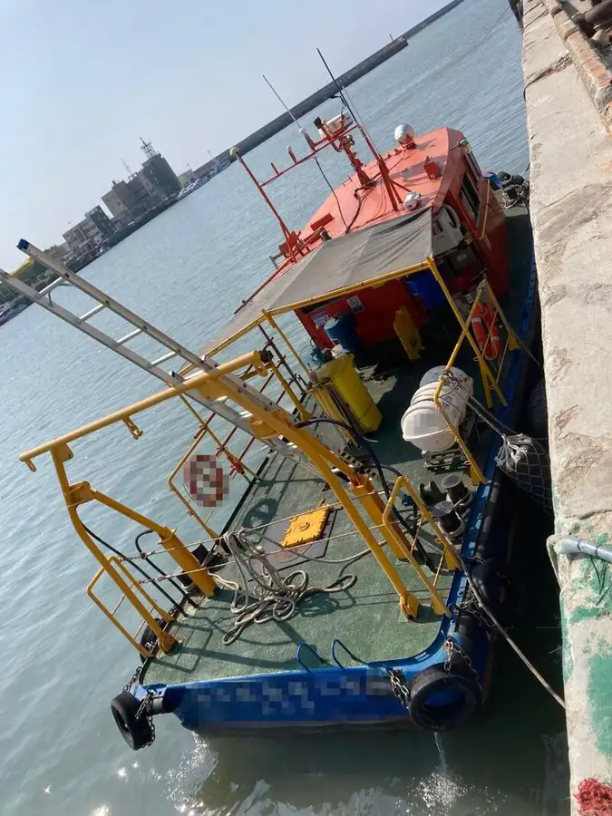 Barcos de trabalho à venda