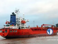 Navio-tanque de óleo/produtos químicos à venda