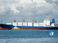 Navio frigorífico à venda