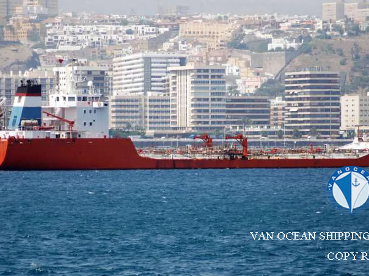 Navio-tanque de óleo/produtos químicos à venda