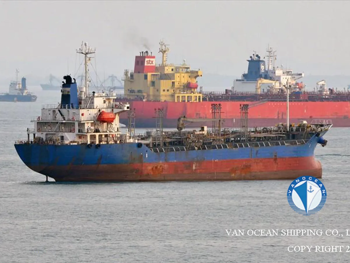 Navio-tanque de óleo/produtos químicos à venda