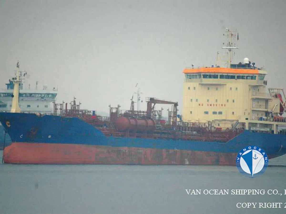 Navio-tanque de óleo/produtos químicos à venda