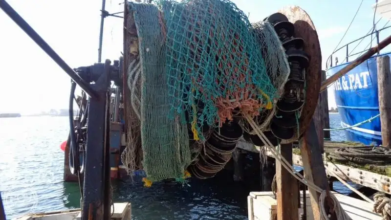 Navio de pesca de arrasto à venda
