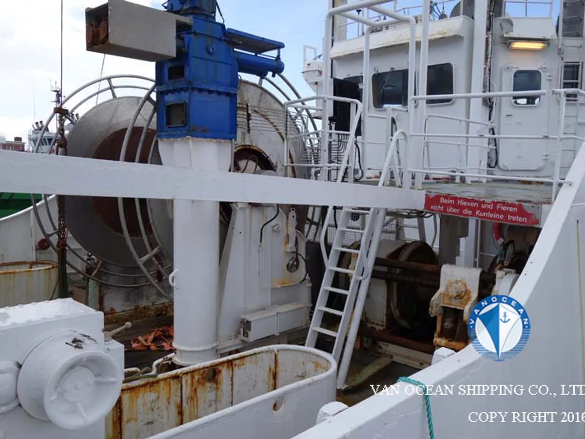 Navio de pesca de arrasto à venda