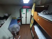 Navio de abastecimento à venda