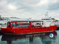 Navio frigorífico à venda
