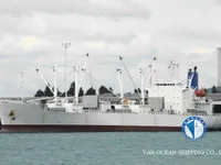 Navio frigorífico à venda