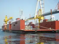 Doca flutuante à venda