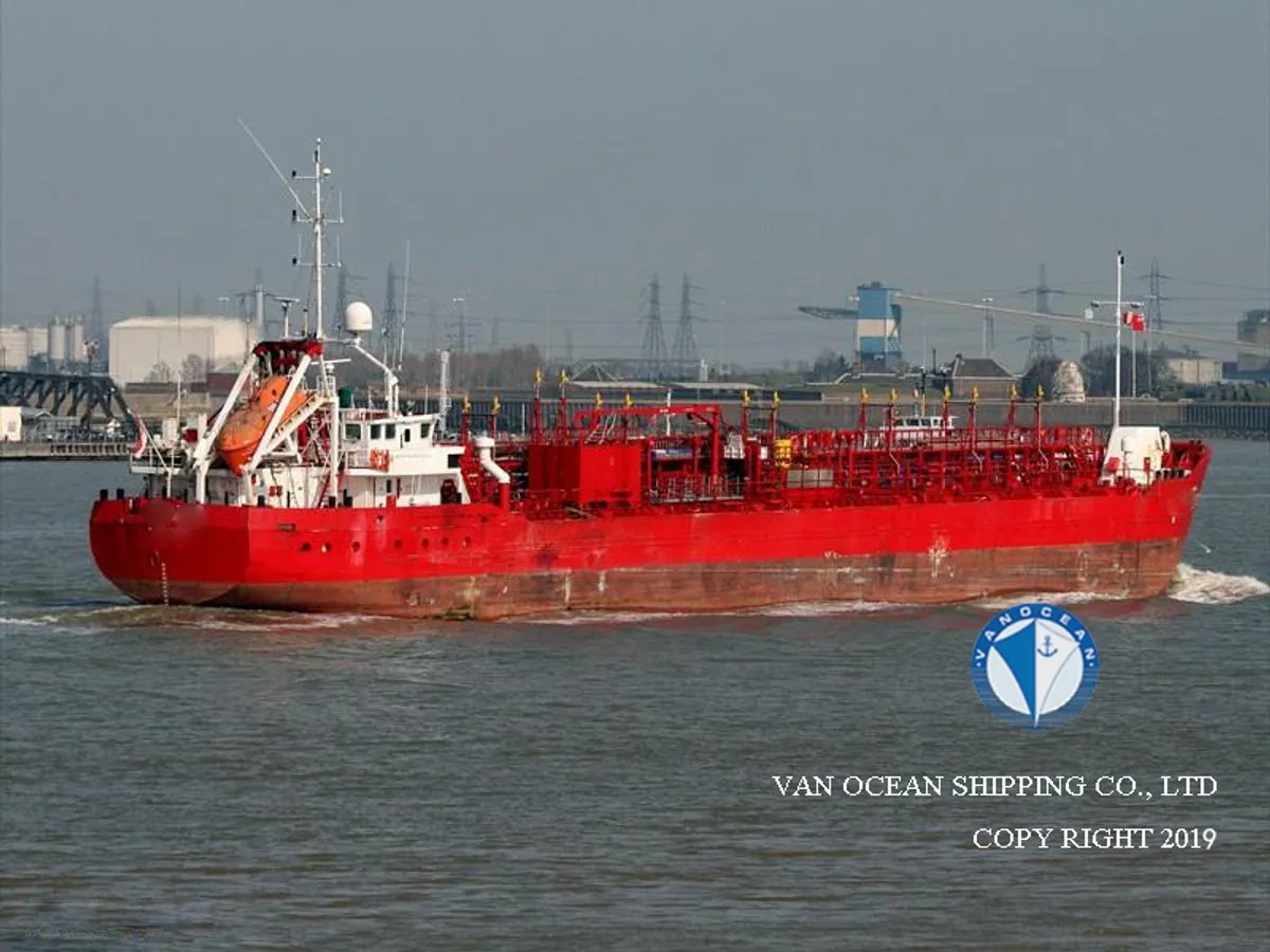 Navio-tanque de óleo/produtos químicos à venda