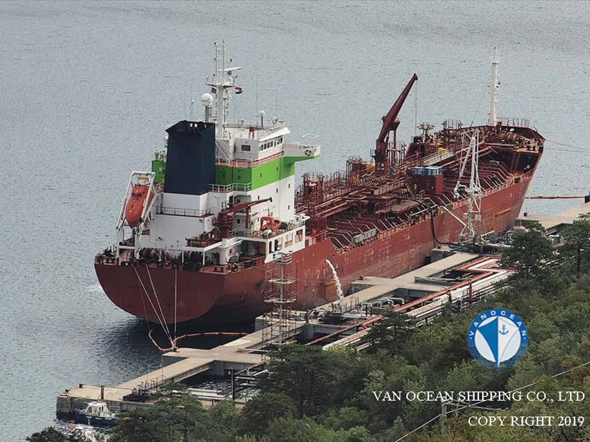 Navio-tanque de óleo/produtos químicos à venda