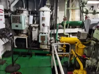 Navio porta-contêineres à venda