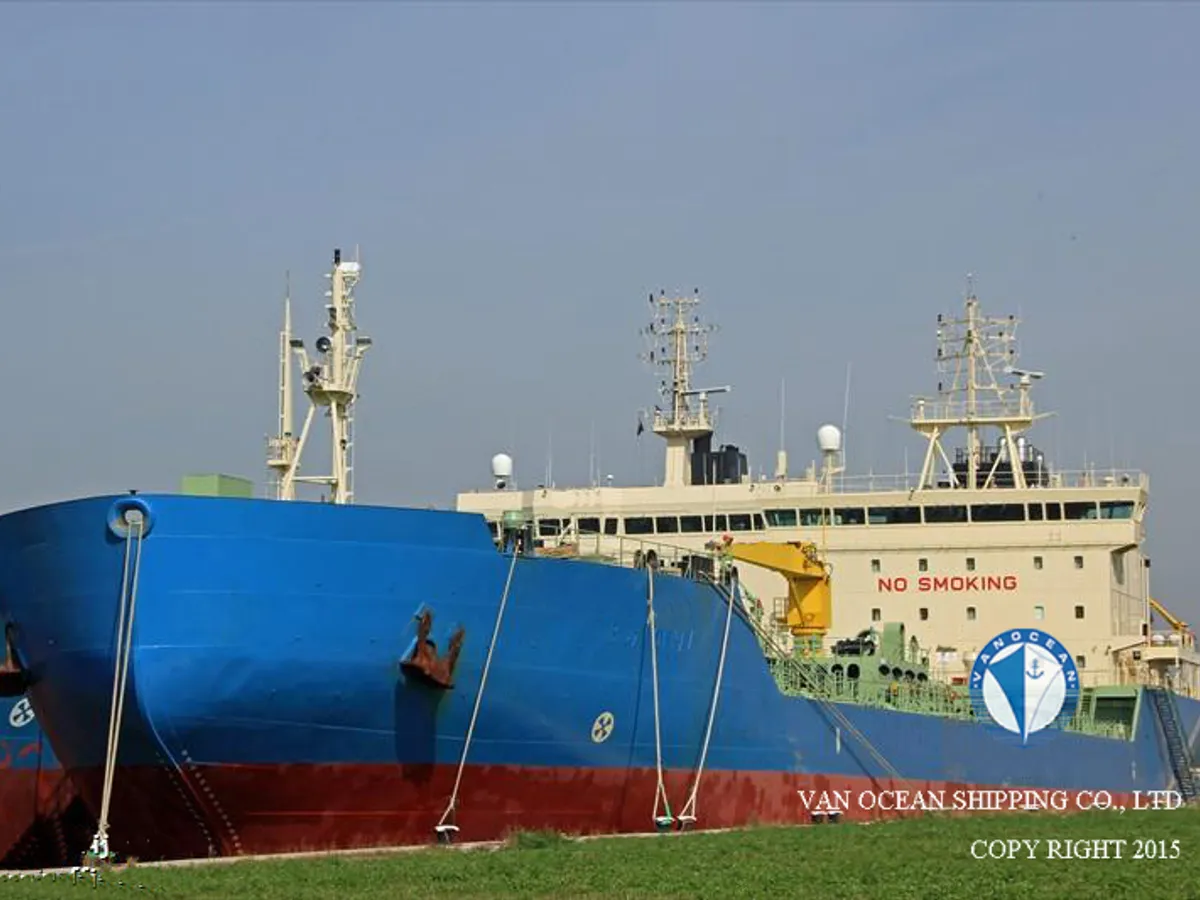 Navio-tanque de óleo/produtos químicos à venda
