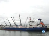 Navio frigorífico à venda