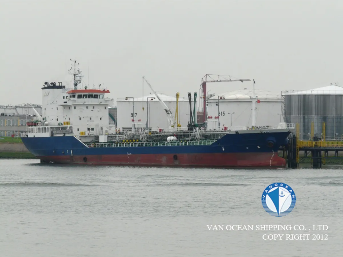 Navio-tanque de óleo/produtos químicos à venda